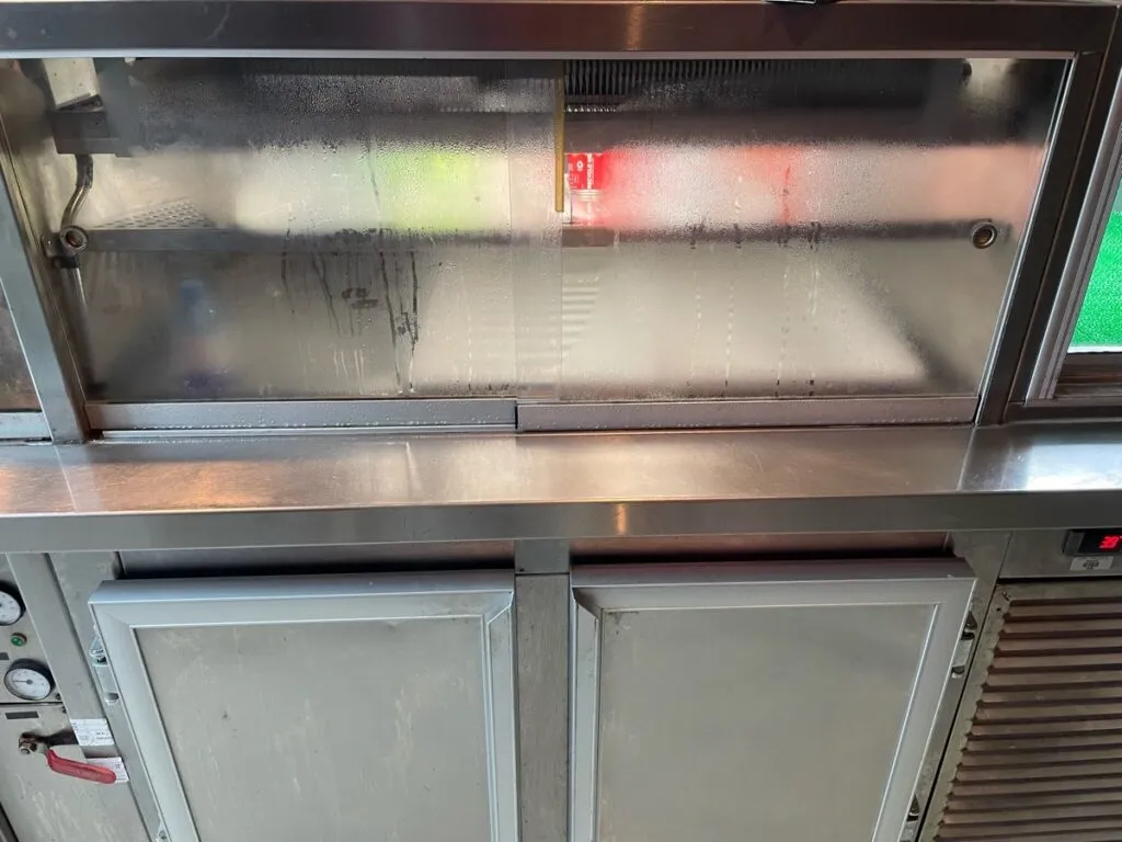 Refrigerated food display