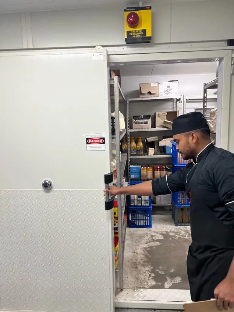 Turnkey Cold Room Builds: Complete Commercial Refrigeration Solutions by ACRO