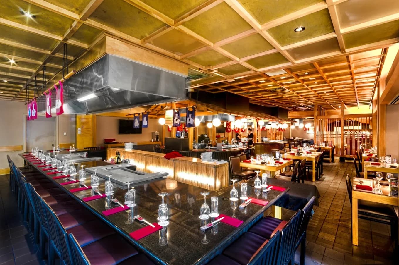 Restaurants & Hospitality