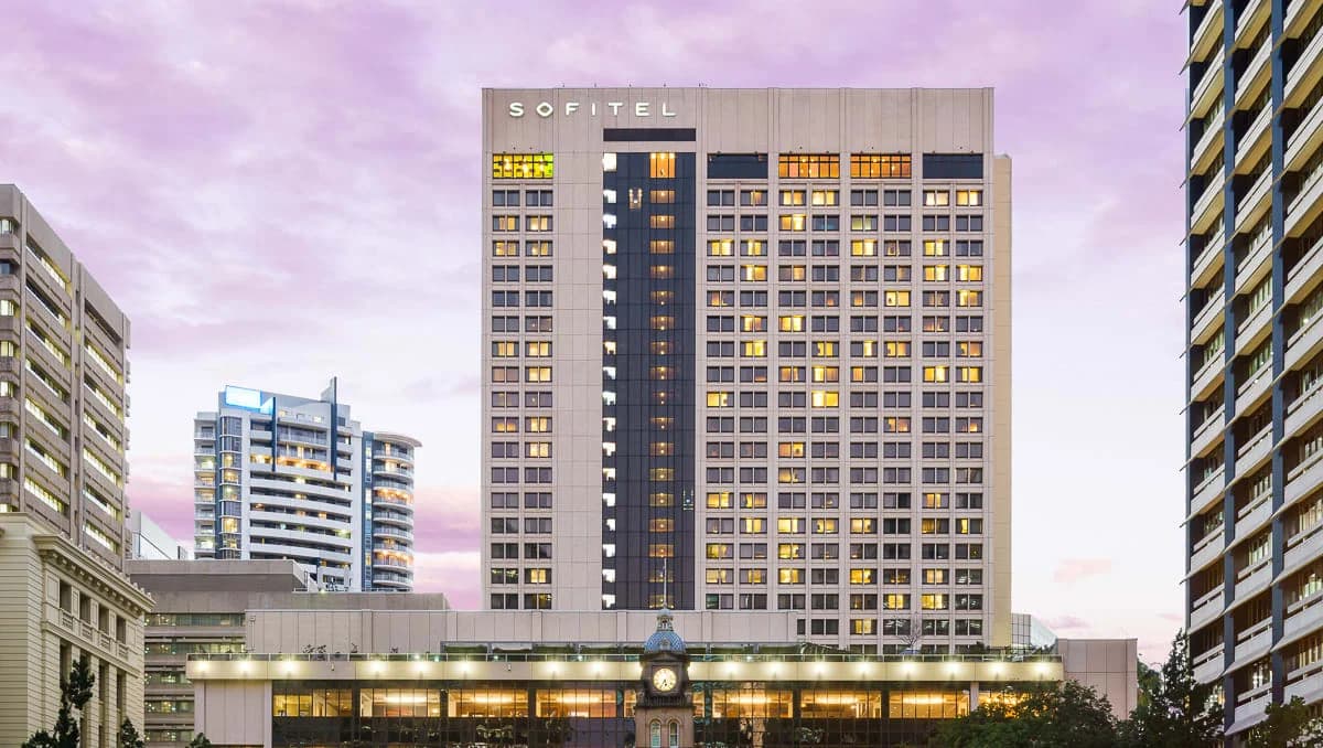 Live Hotel Kitchen Cold Room Rebuild – Sofitel